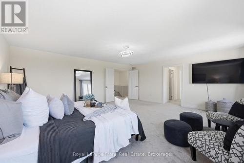 60 Hennessey Crescent, Kawartha Lakes (Lindsay), ON - Indoor Photo Showing Bedroom