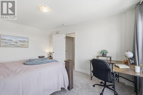 60 Hennessey Crescent, Kawartha Lakes (Lindsay), ON - Indoor Photo Showing Bedroom