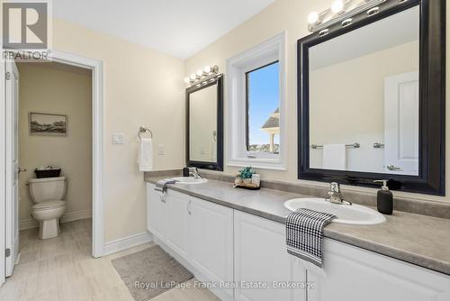 60 Hennessey Crescent, Kawartha Lakes (Lindsay), ON - Indoor Photo Showing Bathroom