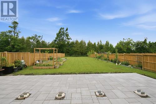 60 Hennessey Crescent, Kawartha Lakes (Lindsay), ON - Outdoor With Backyard