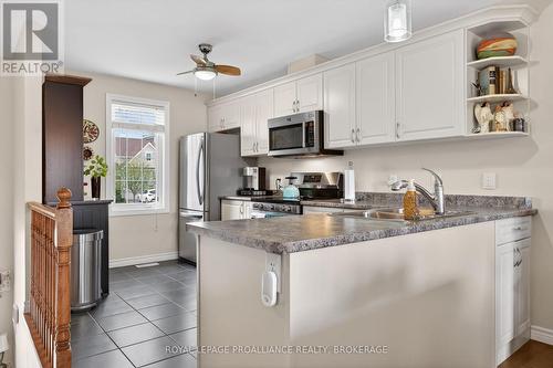 146 Britannia Crescent, Loyalist (Bath), ON - Indoor Photo Showing Kitchen With Double Sink