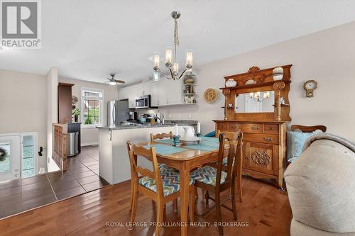 146 Britannia Crescent, Loyalist (Bath), ON - Indoor Photo Showing Dining Room