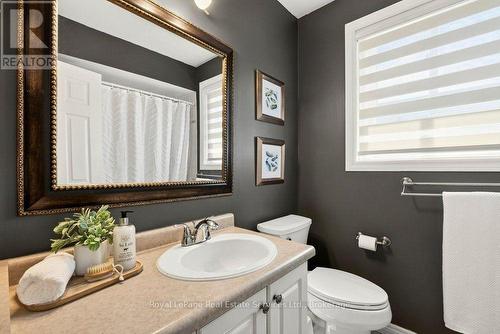 2054 Westmount Drive, Oakville (Wm Westmount), ON - Indoor Photo Showing Bathroom