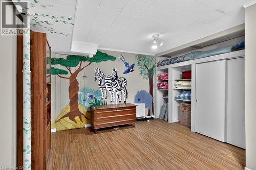 20 Cardinal Drive, Hamilton, ON - Indoor Photo Showing Other Room