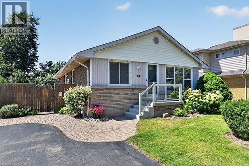 20 Cardinal Drive, Hamilton, ON - Outdoor