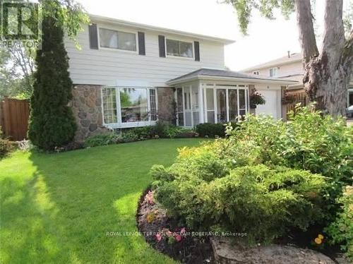 54 ROBERTS CRESCENT , Brampton, Ontario L6W 1G8 2