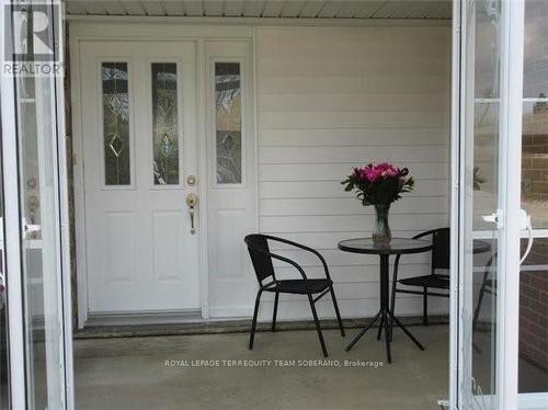 54 ROBERTS CRESCENT , Brampton, Ontario L6W 1G8 5
