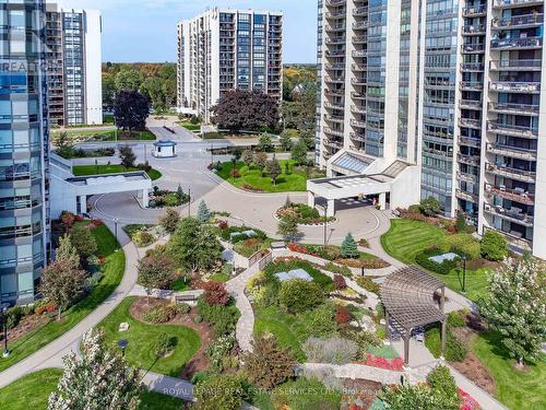 1601 - 2180 Marine Drive, Oakville, ON - Outdoor With Facade