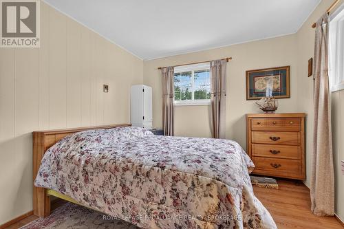 2871 Burbrook Road, Kingston (City North Of 401), ON - Indoor Photo Showing Bedroom