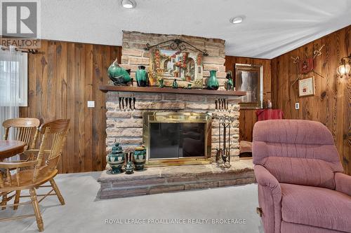 2871 Burbrook Road, Kingston (City North Of 401), ON - Indoor Photo Showing Living Room With Fireplace