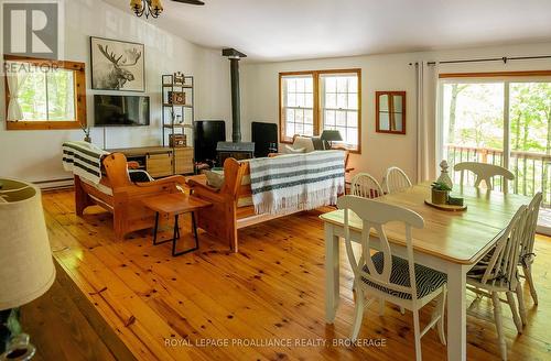 1101 Price Road, Frontenac (Frontenac Centre), ON - Indoor Photo Showing Dining Room