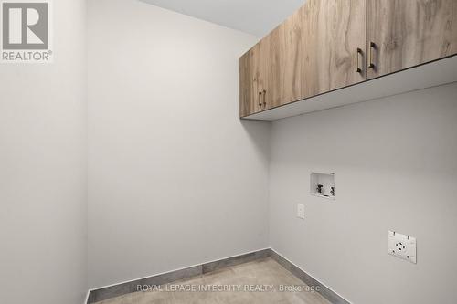 79 Rawah Private W, Ottawa, ON - Indoor Photo Showing Other Room