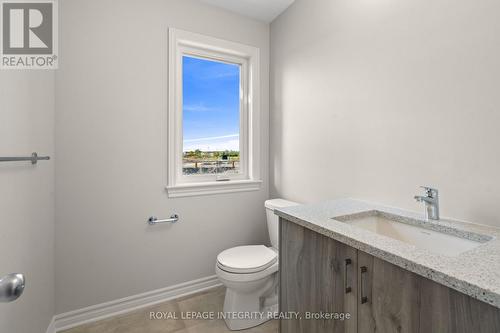 79 Rawah Private W, Ottawa, ON - Indoor Photo Showing Bathroom