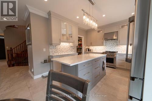 2367 Eighth Line, Oakville, ON - Indoor Photo Showing Kitchen With Upgraded Kitchen