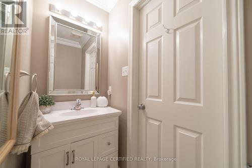 2367 Eighth Line, Oakville, ON - Indoor Photo Showing Bathroom
