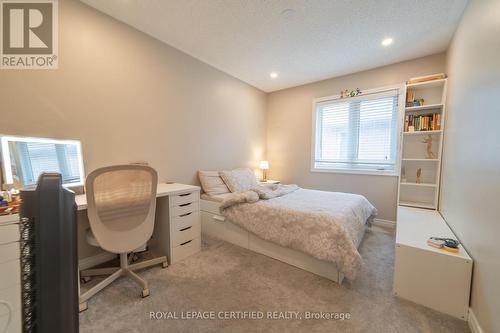 2367 Eighth Line, Oakville, ON - Indoor Photo Showing Bedroom