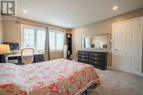 2367 Eighth Line, Oakville, ON - Indoor Photo Showing Bedroom