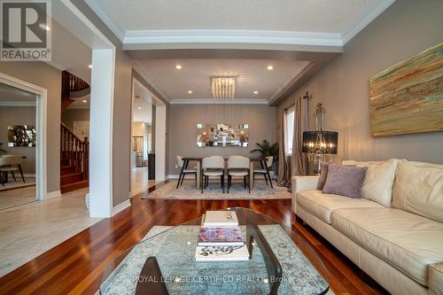 2367 Eighth Line, Oakville, ON - Indoor Photo Showing Living Room