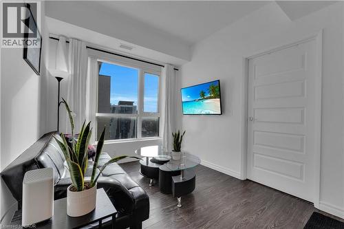 Expansive windows offering abundant natural light - 158 King Street N Unit# 81201, Waterloo, ON - Indoor