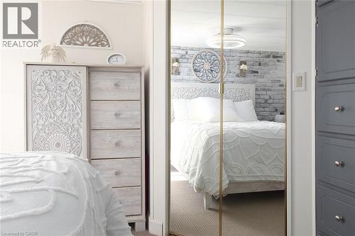 580 Beaver Creek Road Unit# 189, Waterloo, ON - Indoor Photo Showing Bedroom