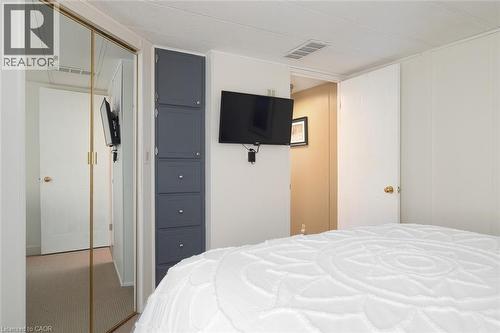 580 Beaver Creek Road Unit# 189, Waterloo, ON - Indoor Photo Showing Bedroom