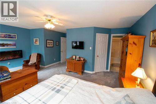 24 Walker Court, Grimsby, ON - Indoor Photo Showing Bedroom