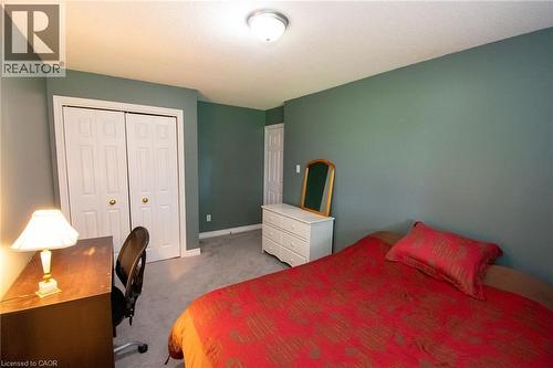 24 Walker Court, Grimsby, ON - Indoor Photo Showing Bedroom