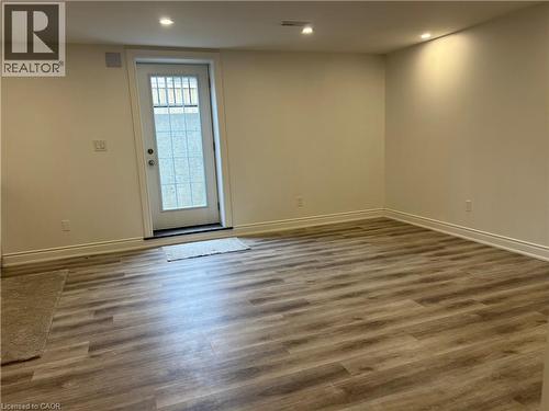 252 Raymond Road Unit# Lower, Ancaster, ON - Indoor Photo Showing Other Room