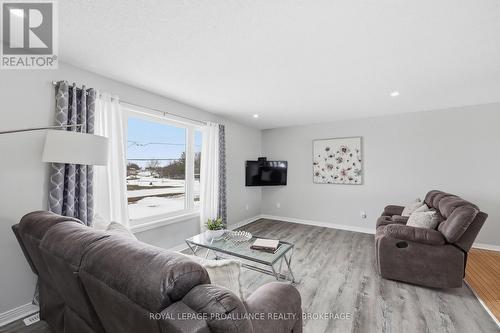 4318 County Road 6, Stone Mills (Stone Mills), ON - Indoor Photo Showing Living Room