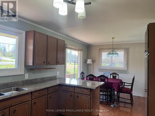 81 Scuttlehole Road, Belleville (Thurlow Ward), ON - Indoor Photo Showing Kitchen
