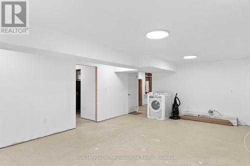 17 Old Trafford Drive, Trent Hills (Hastings), ON - Indoor Photo Showing Laundry Room