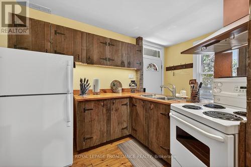 34 Water Street W, Brockville, ON - Indoor Photo Showing Kitchen With Double Sink