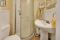 Main 3 piece bath - 