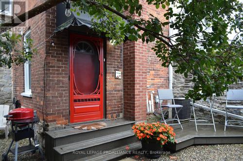 34 Water Street W, Brockville, ON - Outdoor