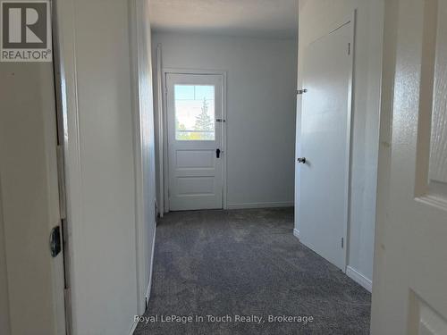 519 Yonge Street, Midland, ON - Indoor Photo Showing Other Room
