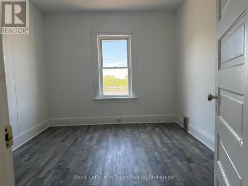 519 Yonge Street, Midland, ON - Indoor Photo Showing Other Room