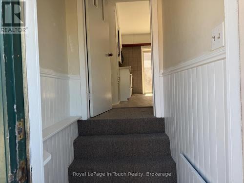 Main floor 3 bed entrance - 519 Yonge Street, Midland, ON - Indoor Photo Showing Other Room