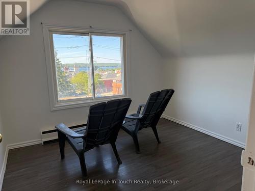 519 Yonge Street, Midland, ON - Indoor