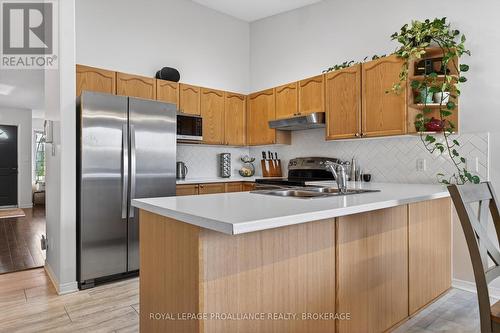 964 Rainbow Crescent, Kingston (Kingston East (Incl Barret Crt)), ON - Indoor Photo Showing Kitchen With Double Sink