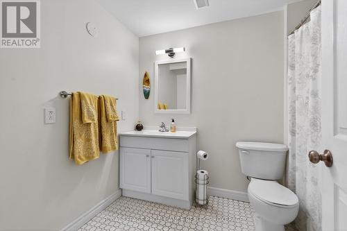 964 Rainbow Crescent, Kingston (Kingston East (Incl Barret Crt)), ON - Indoor Photo Showing Bathroom