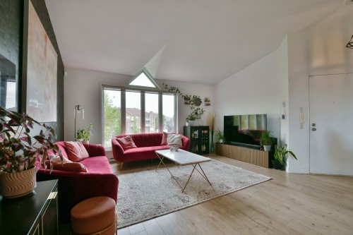 Salon - 301-14595 Rue Sherbrooke E., Montréal (Rivière-Des-Prairies/Pointe-Aux-Trembles), QC - Indoor Photo Showing Living Room