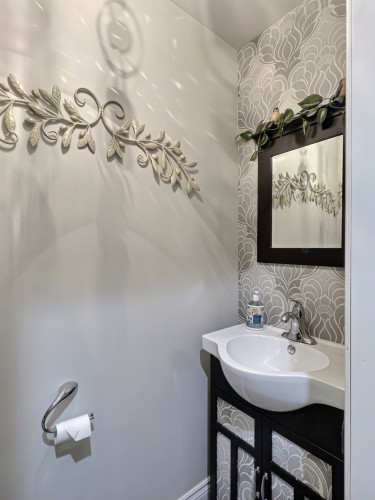 Powder room - 8 Rue Du Docteur-Weinke, Témiscaming, QC - Indoor Photo Showing Bathroom