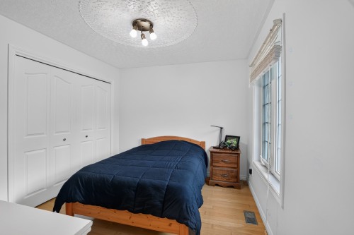 Chambre à coucher - 727 Ch. Edelweiss, La Pêche, QC - Indoor Photo Showing Bedroom