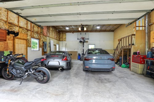 Garage - 727 Ch. Edelweiss, La Pêche, QC - Indoor Photo Showing Garage