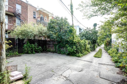 Stationnement - 2240  - 2242A Rue Dézéry, Montréal (Mercier/Hochelaga-Maisonneuve), QC - Outdoor