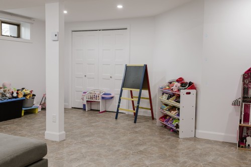 Salle familiale - 2751  - 2753 Rue Lafrance, Saguenay (Jonquière), QC - Indoor