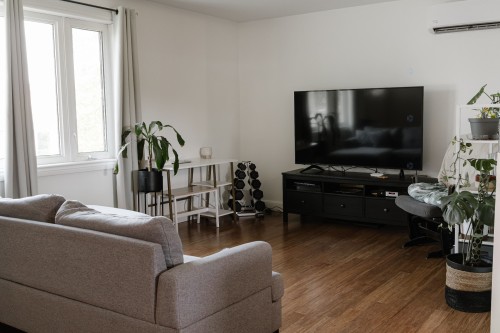 Salon - 2751  - 2753 Rue Lafrance, Saguenay (Jonquière), QC - Indoor Photo Showing Living Room
