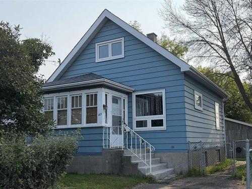 325 Ray Blvd  Thunder Bay, ON P7B 4E5