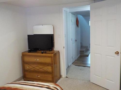 102 Kenogami Road, Greenstone, ON - Indoor Photo Showing Bedroom