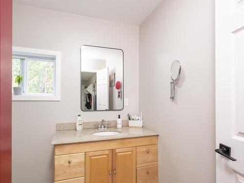 7081 Hwy 61, Neebing, ON - Indoor Photo Showing Bathroom